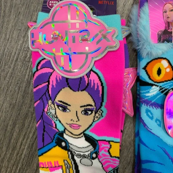 Huntrex KPOP Demon Hunters Pink Socks MADMIA brand - Picture 3 of 4